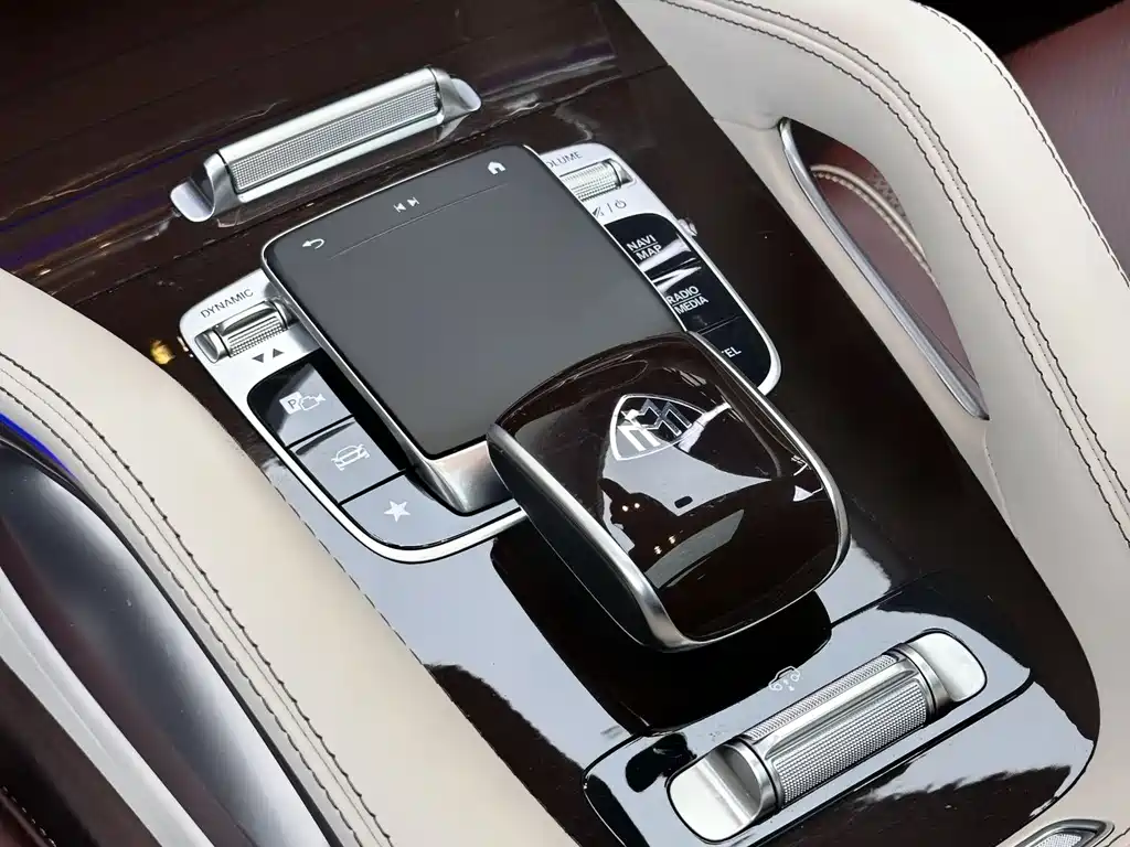 MERCEDES-BENZ MAYBACH GLS