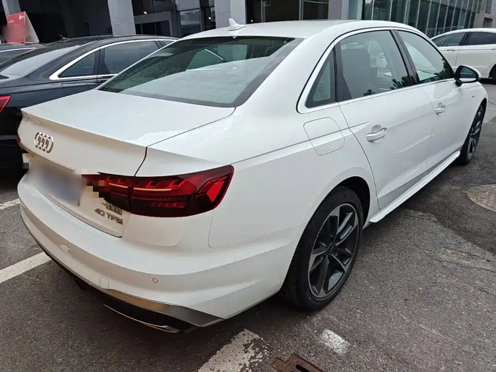 Audi A4L 2022 40 TFSI Fashion