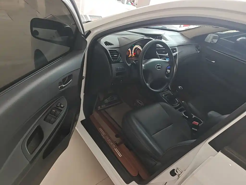 BYD F3 — миниатюра 16
