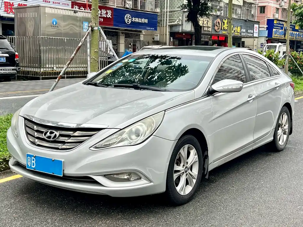 Hyundai Sonata