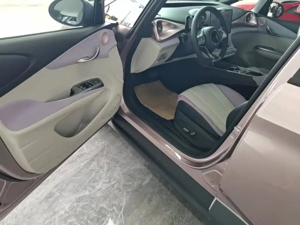 BYD Dolphin — миниатюра 16