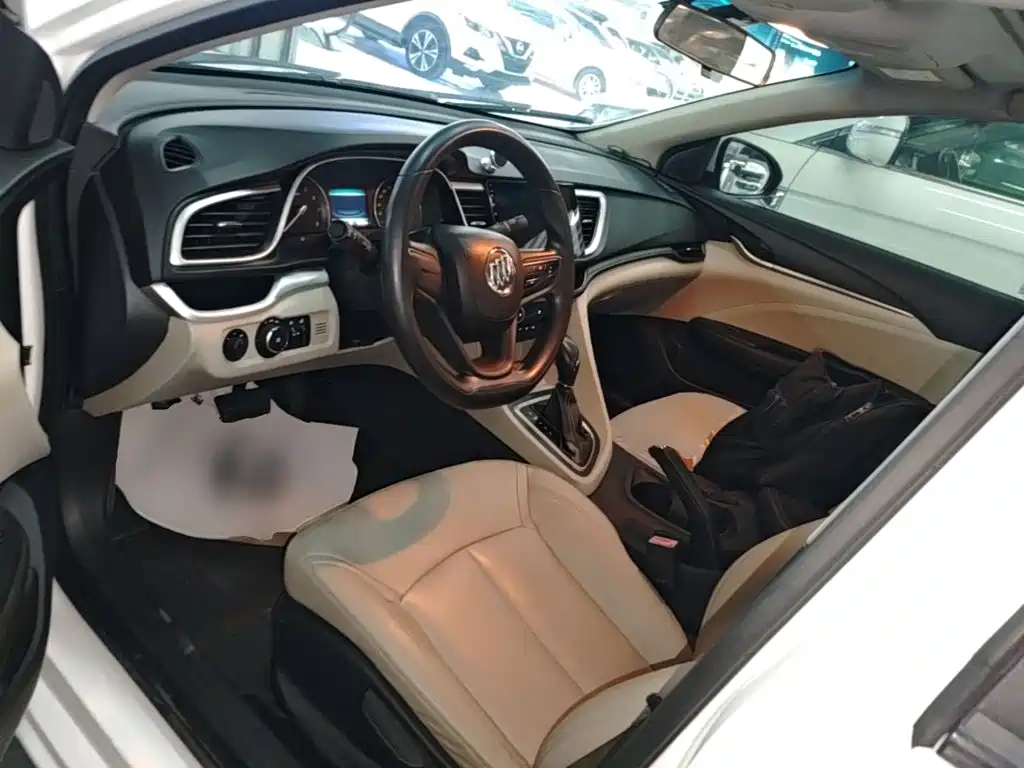 Buick Excelle — миниатюра 15