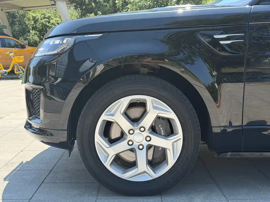 Land Rover Sport PHEV — миниатюра 11