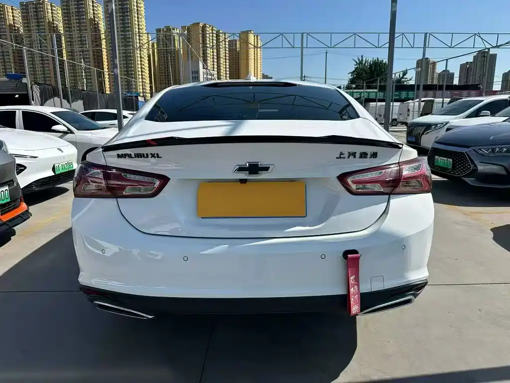 Chevrolet Malibu XL — миниатюра 8