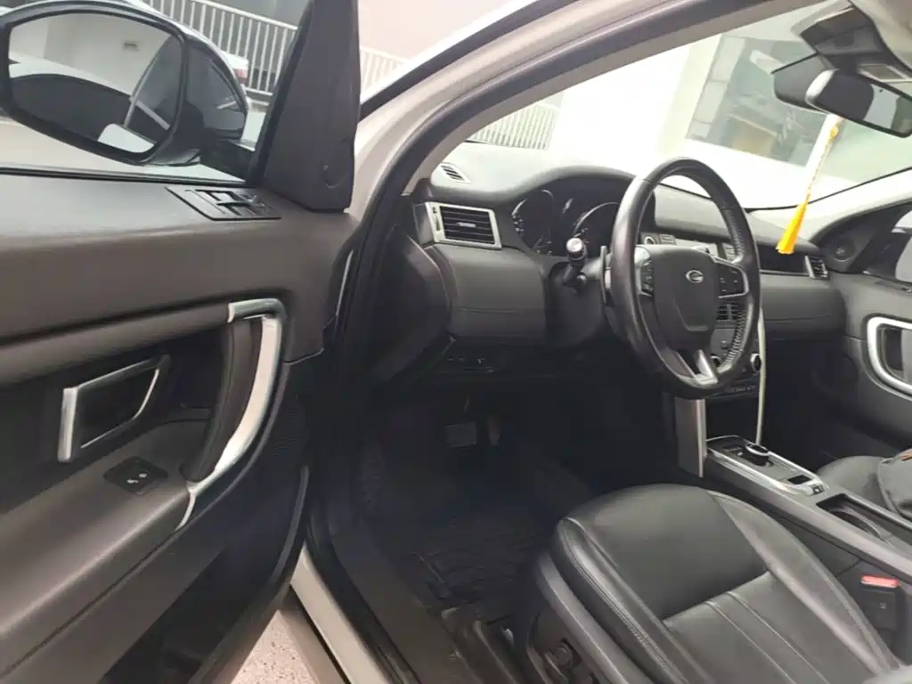 Land Rover Discovery Sport — миниатюра 16