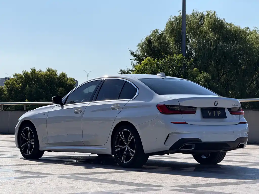 BMW 3 Series — миниатюра 9