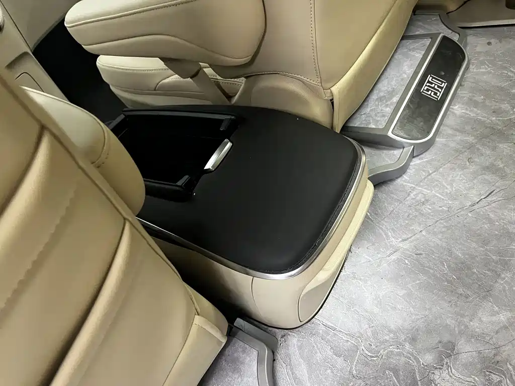 Buick GL8 Hybrid — миниатюра 16