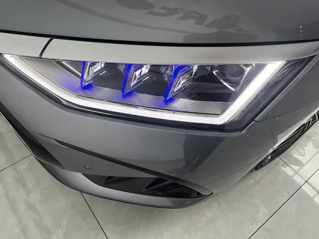 BYD Han — миниатюра 6