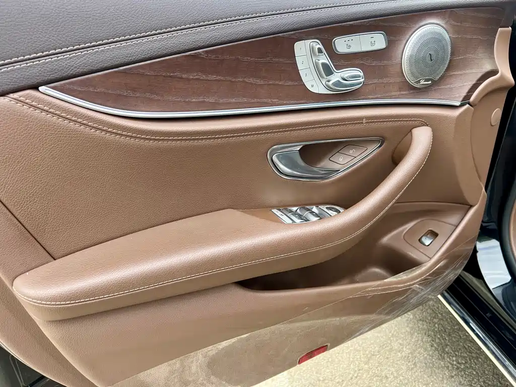 Mercedes-Benz E-Class E 2020 E 300 L Fashion