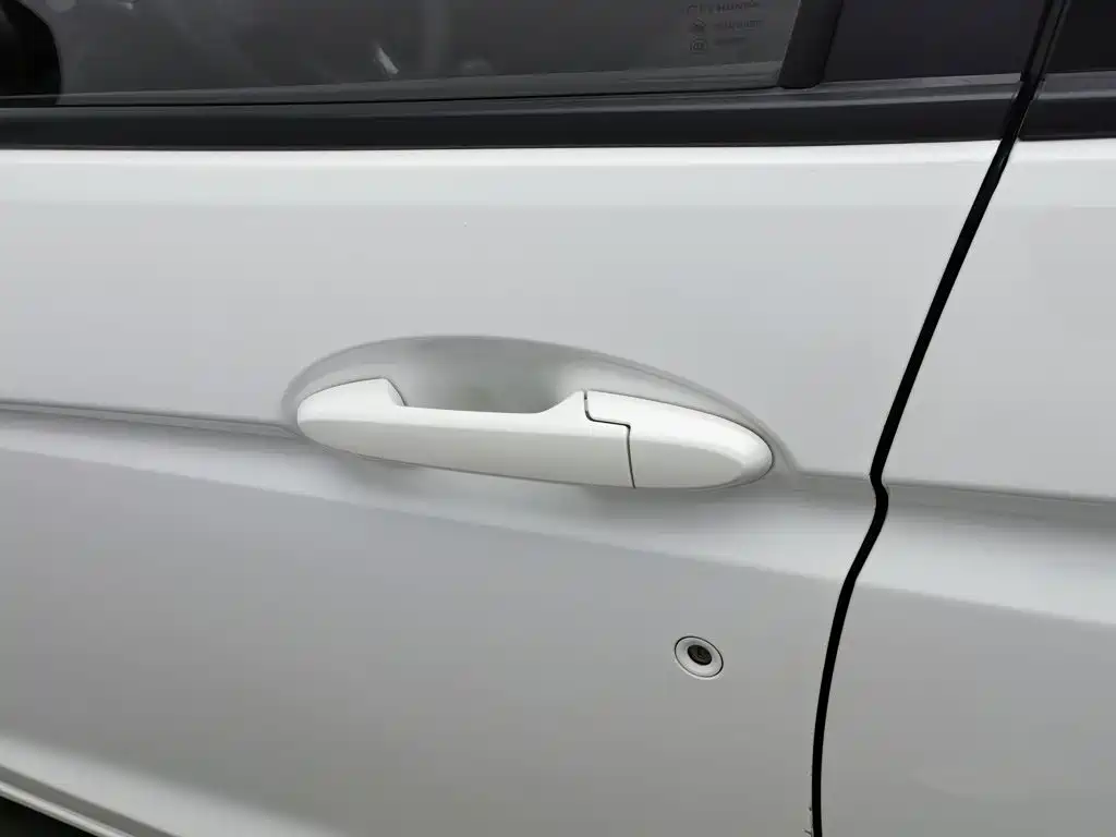Honda Fit — миниатюра 18