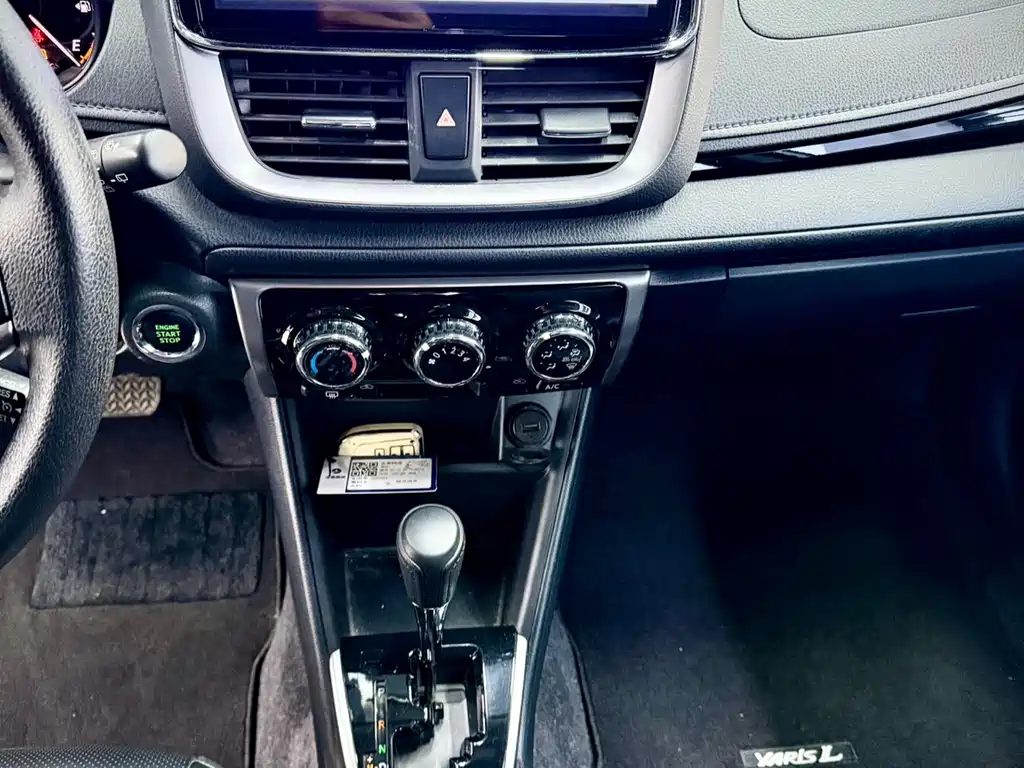 TOYOTA YARIS L ZHIXUAN