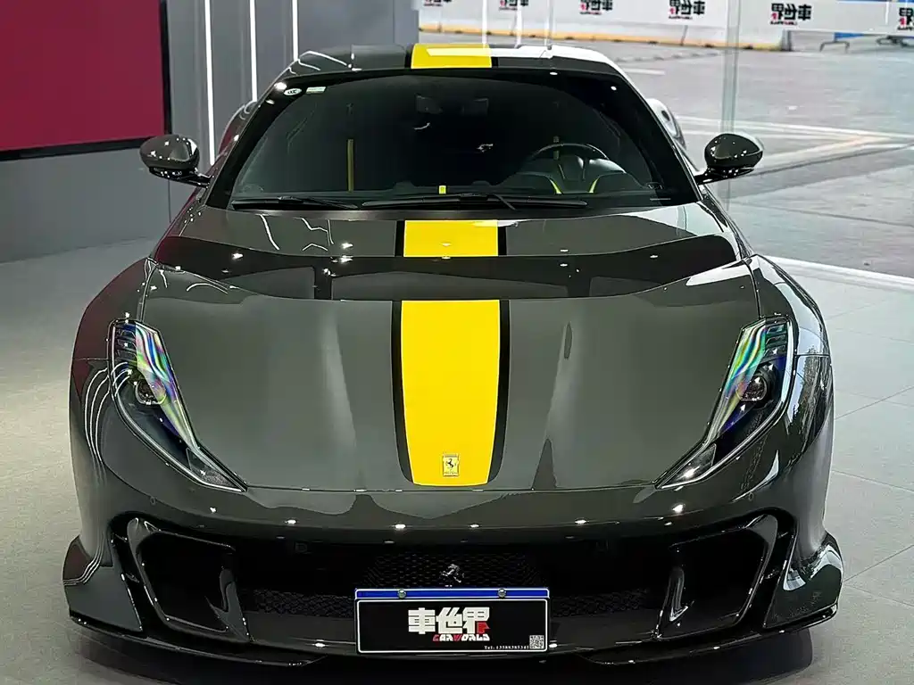 Ferrari 812 2022 6.5L AT
