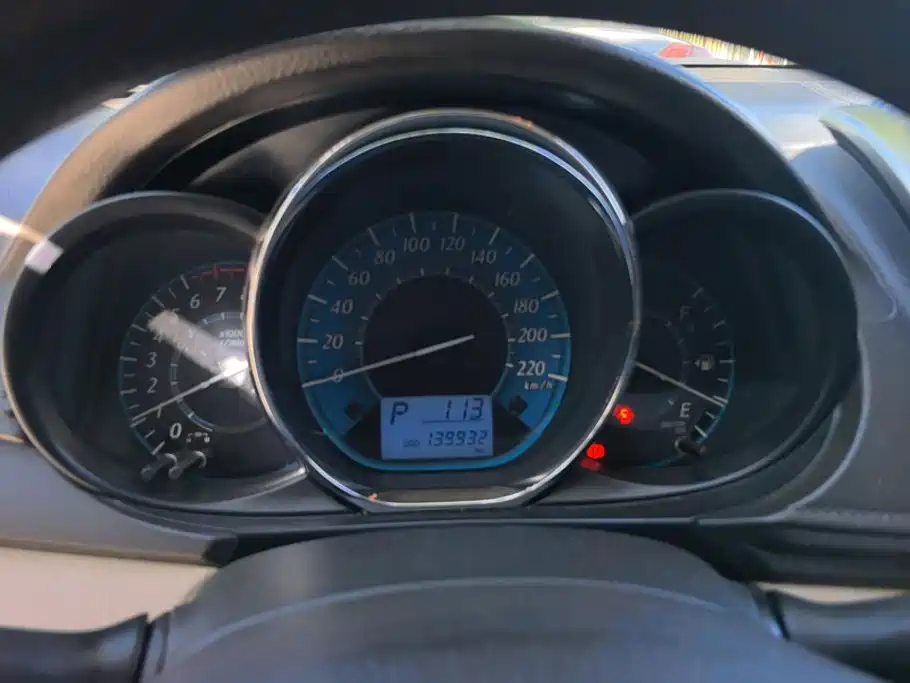 Toyota Yaris L — миниатюра 14