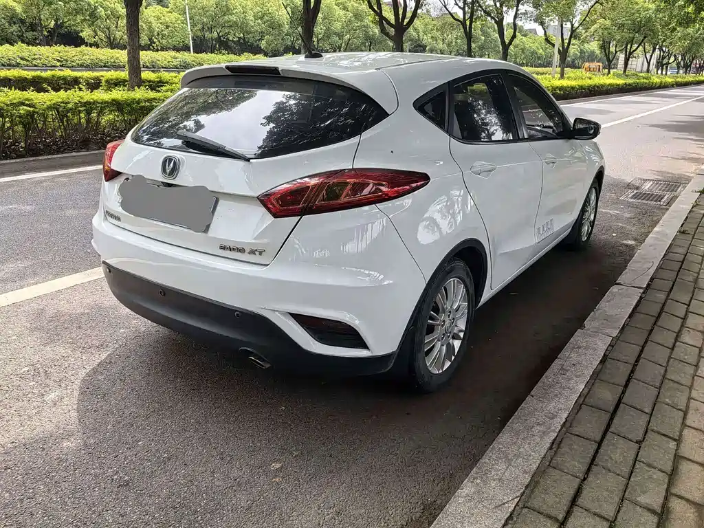 Changan Eado XT — миниатюра 8