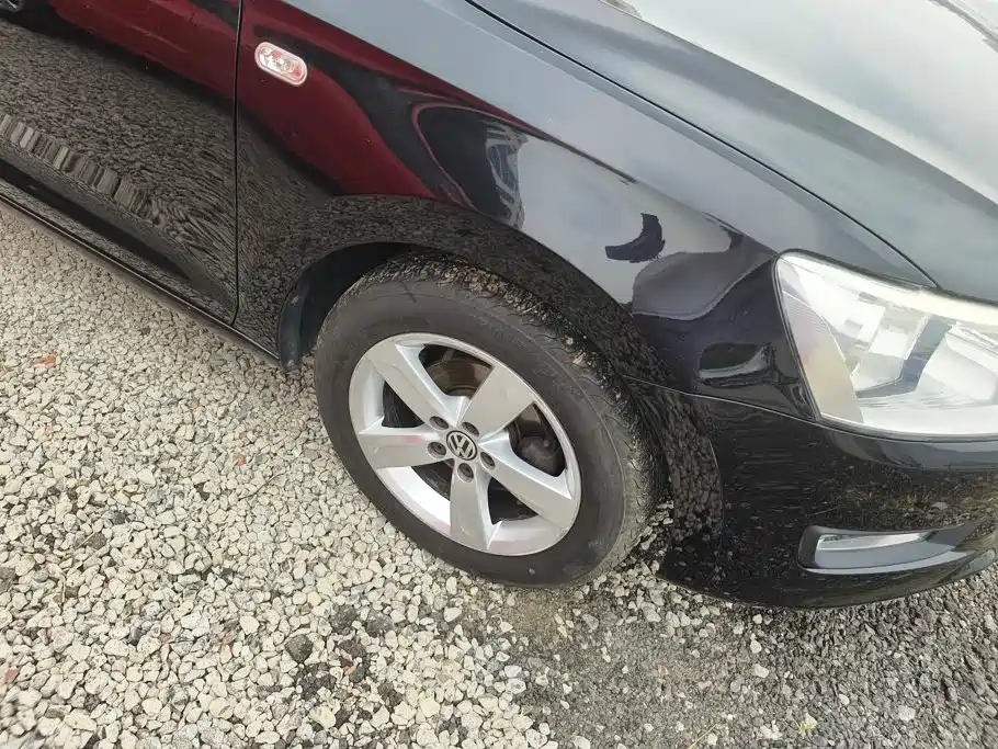 Volkswagen Santana — миниатюра 6