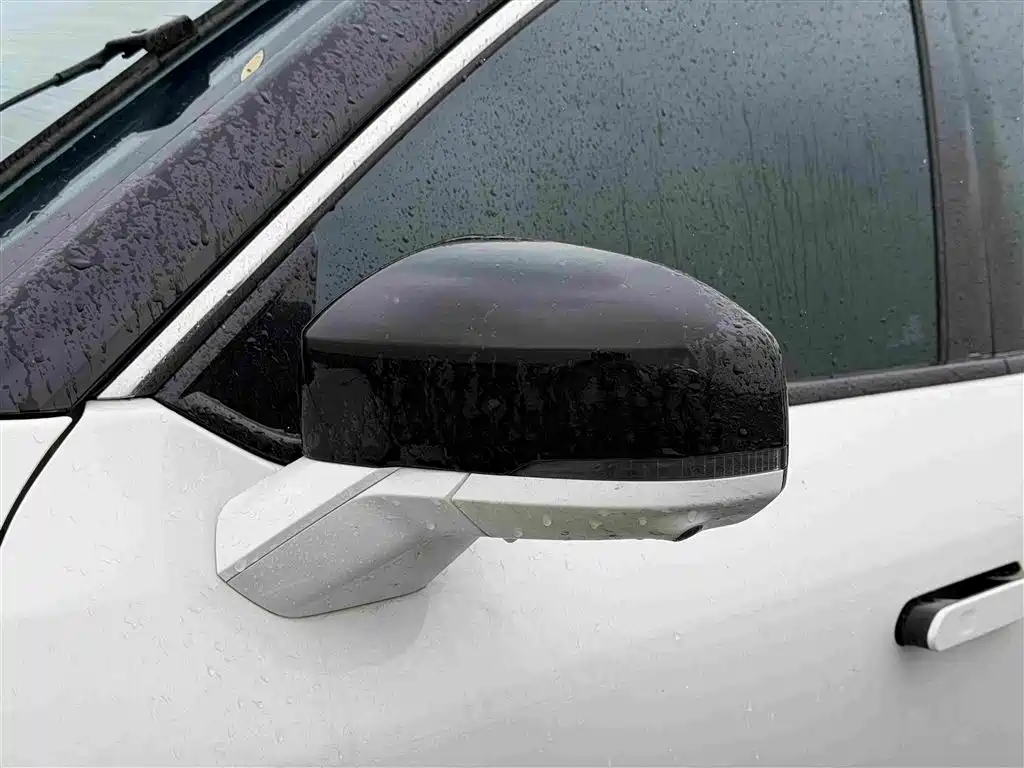 Ford Edge — миниатюра 16