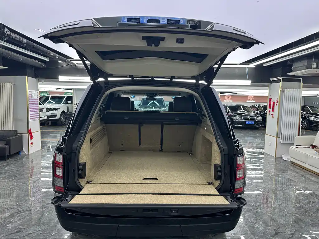 Land Rover Range Rover — миниатюра 13