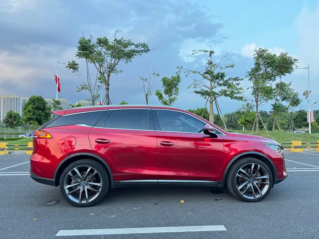 BYD Tang New Energy — миниатюра 4