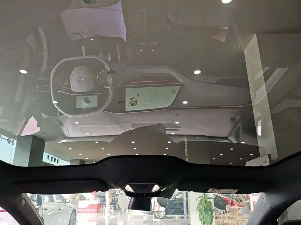 Hongqi Hongqi EH7 — миниатюра 18