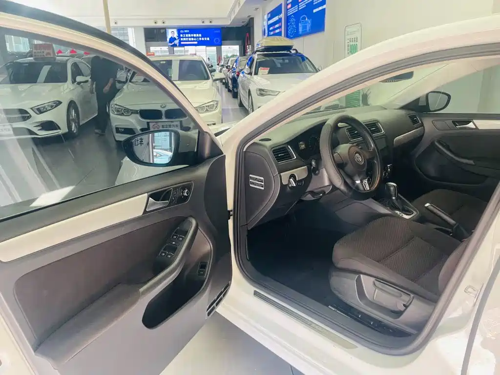 Volkswagen Sagitar — миниатюра 20