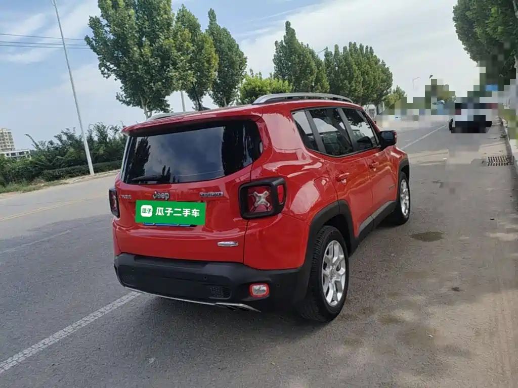 Jeep Renegade — миниатюра 7