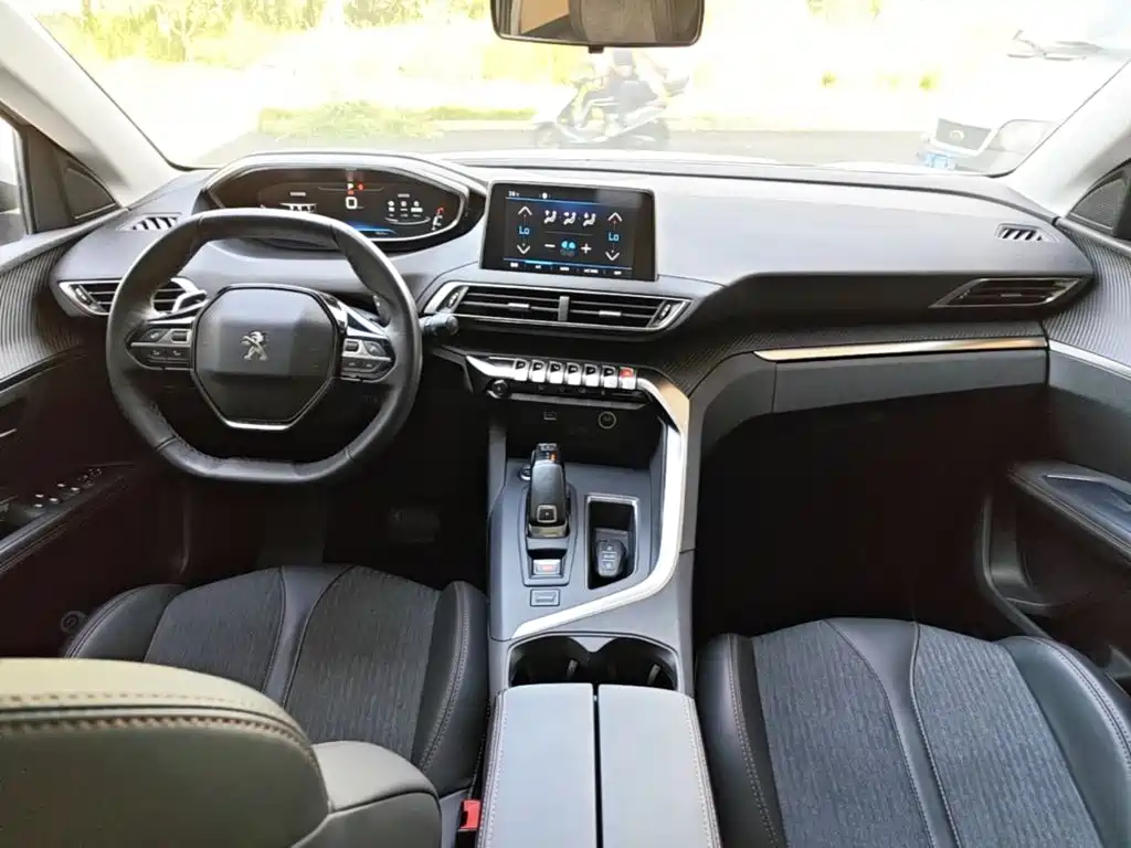 Peugeot 4008 — миниатюра 10