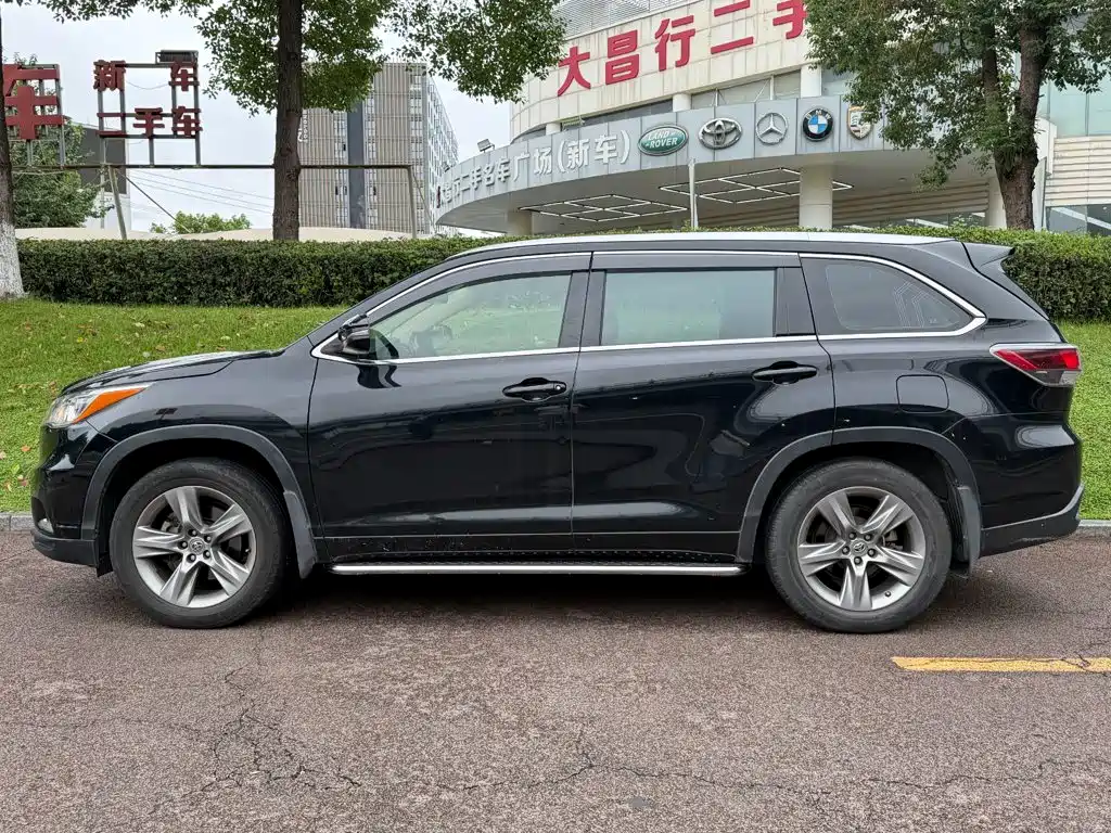 Toyota Highlander — миниатюра 3