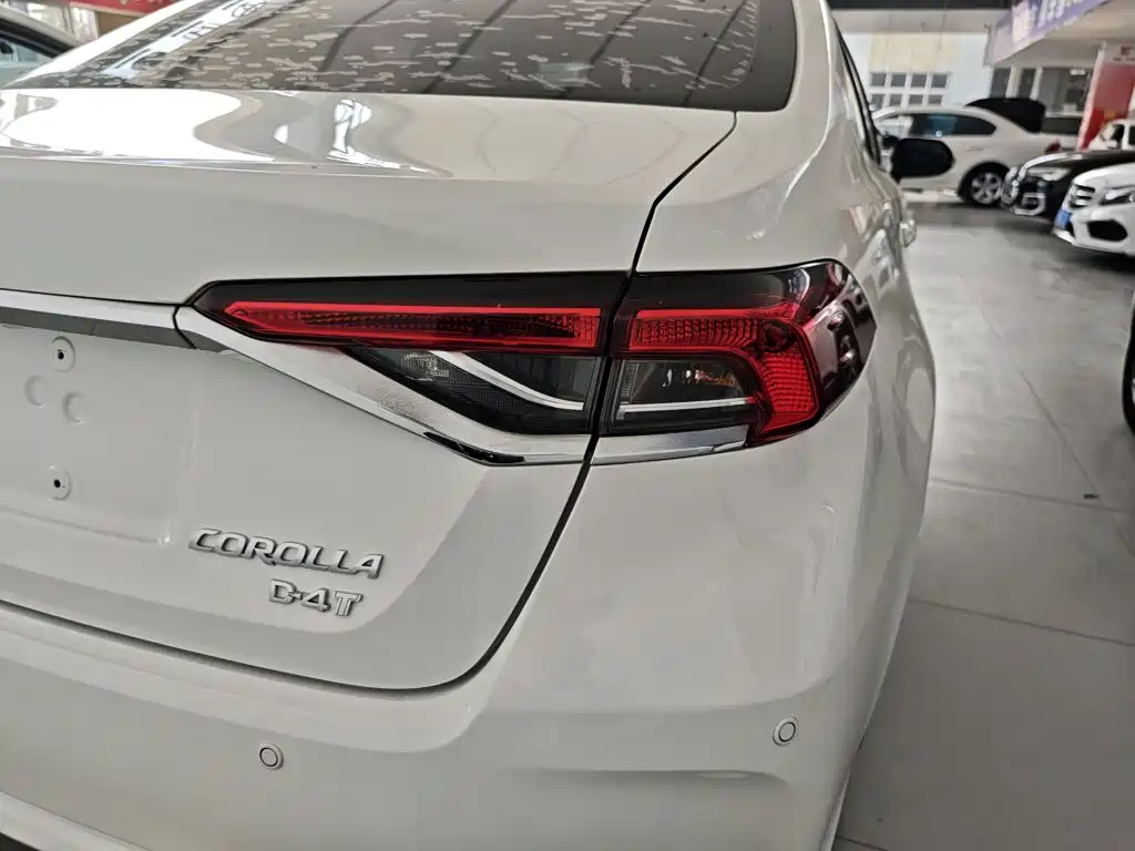 Toyota Corolla — миниатюра 8