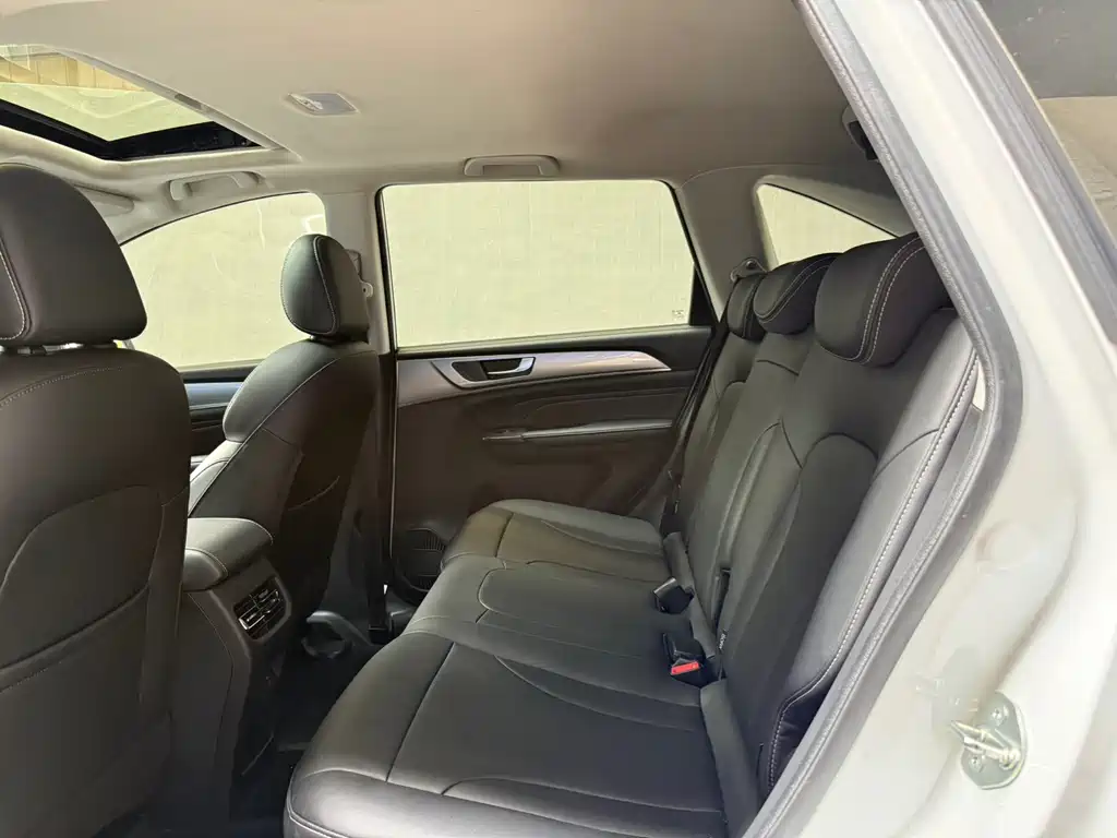 Haval M6 — миниатюра 10