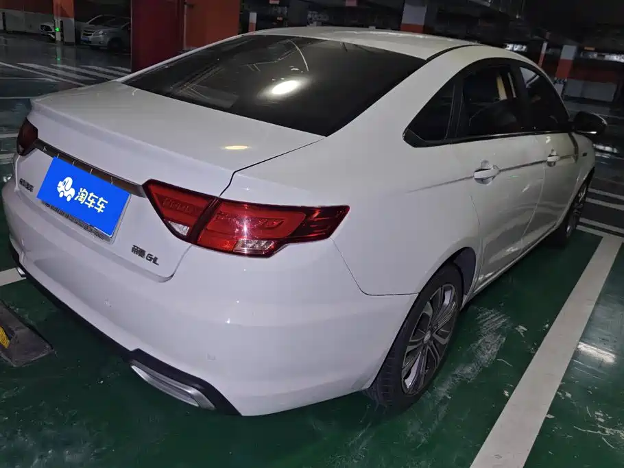 Geely Emgrand GL — миниатюра 3