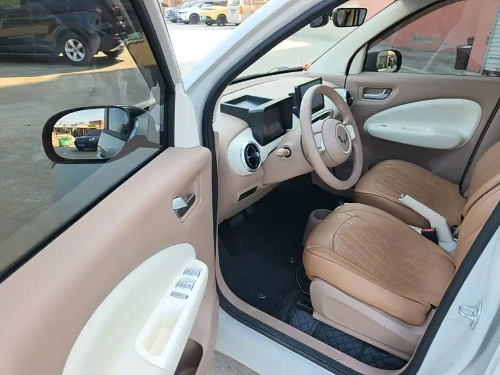 Wuling MINIEV — миниатюра 16