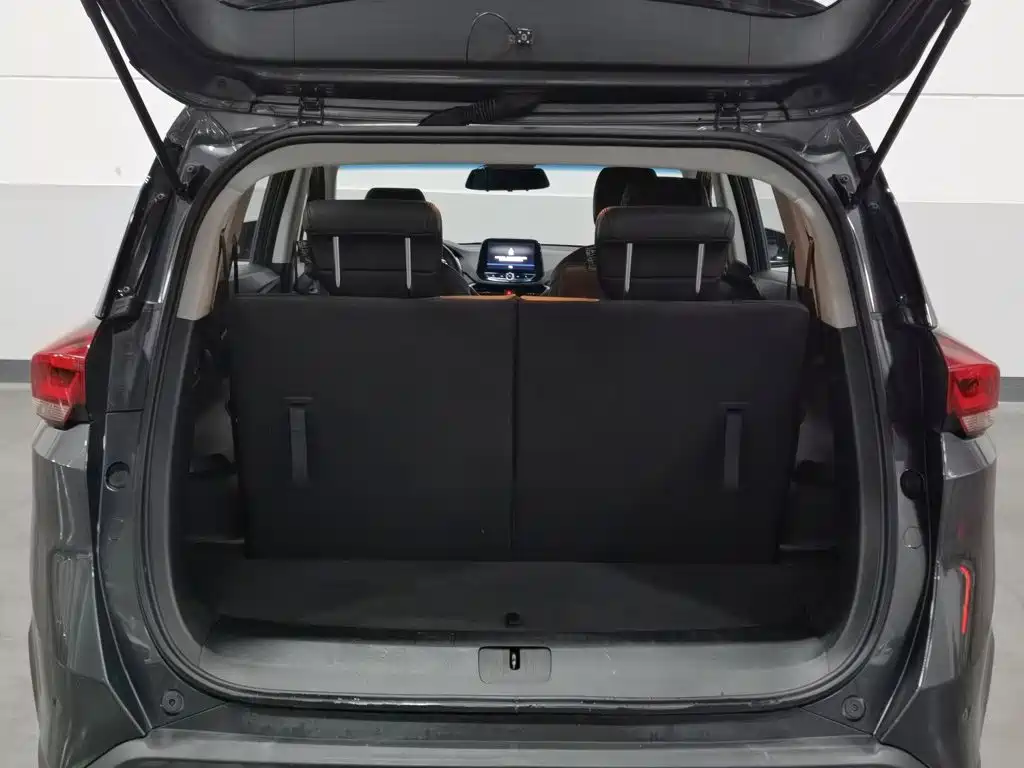Chevrolet Volando — миниатюра 16