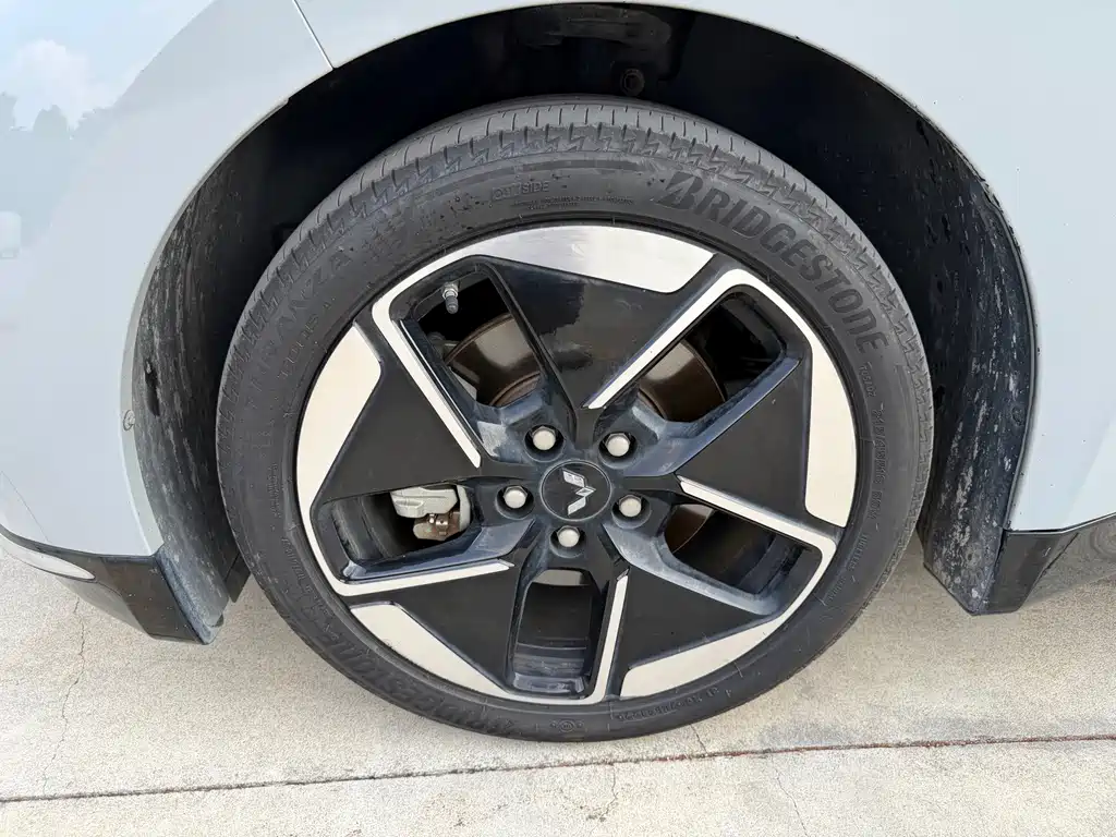 Wuling Xingguang — миниатюра 12