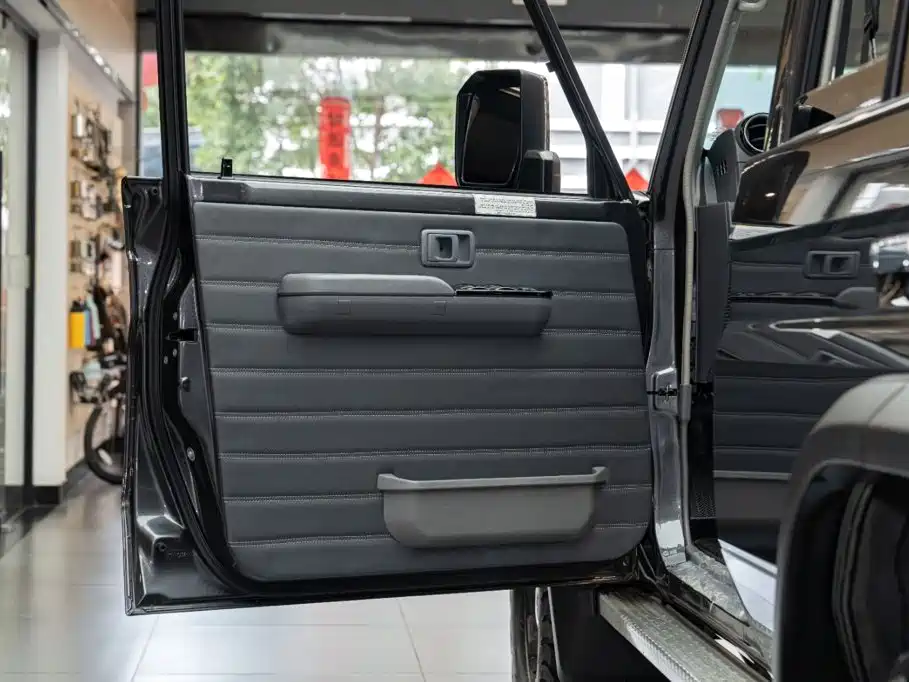 Toyota Land Cruiser — миниатюра 11