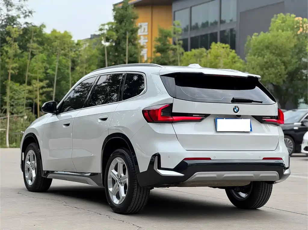 BMW X1 2023 sDrive20Li X