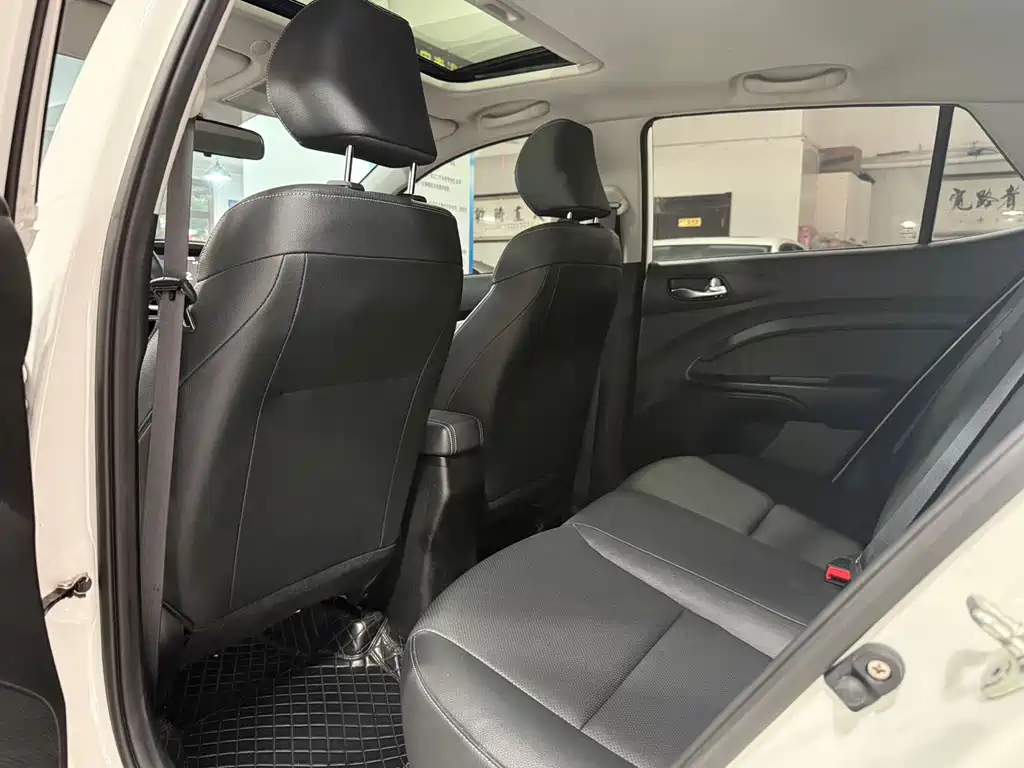 Kia KX1 1.4L CVT Sunroof Model, фото 16