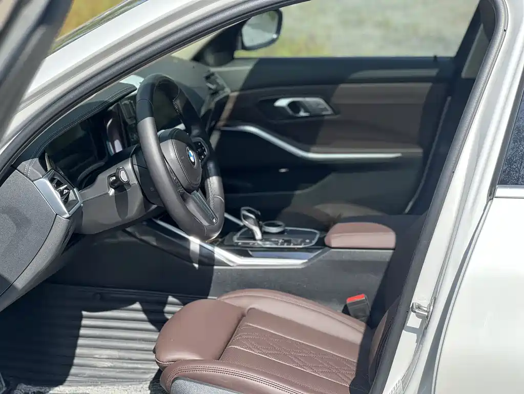 BMW 3 Series — миниатюра 7