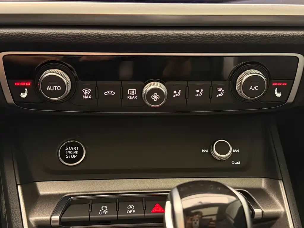 Audi Q3 — миниатюра 12