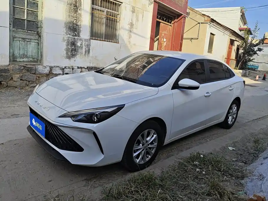 Roewe i5