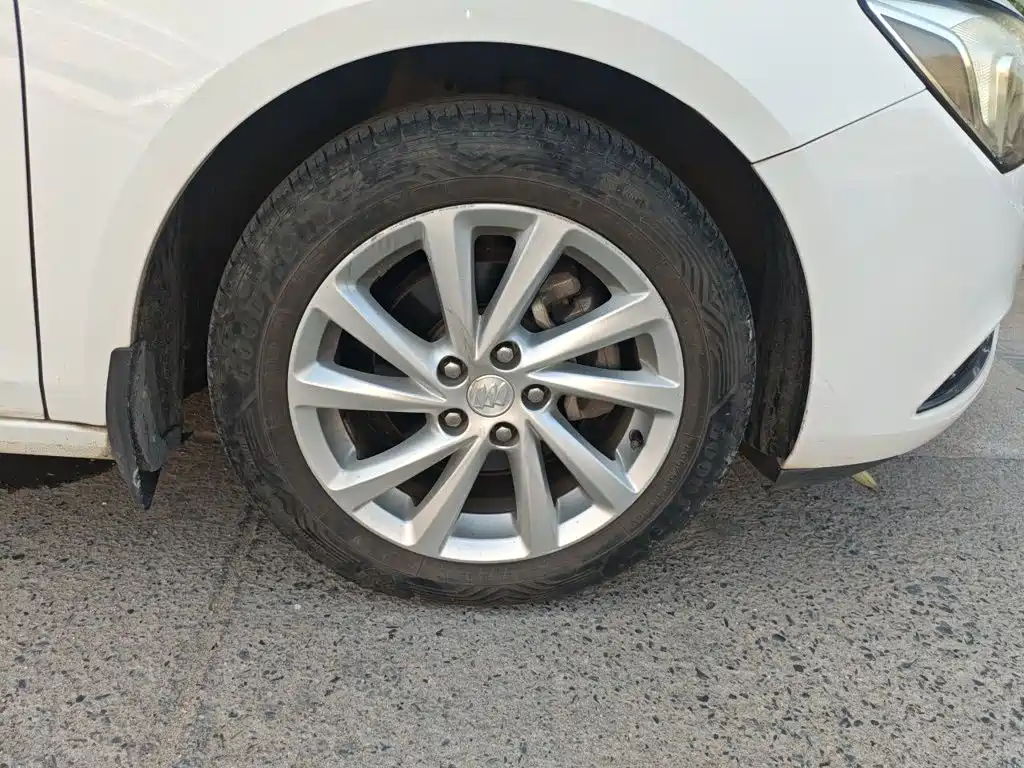 Buick Verano — миниатюра 24