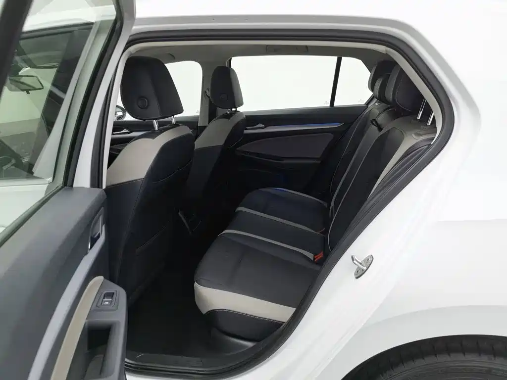 Volkswagen Golf — миниатюра 15