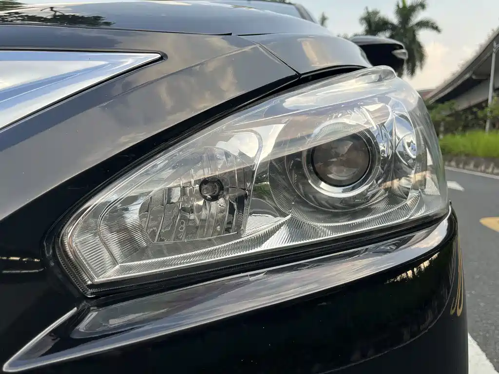 Nissan Teana — миниатюра 7
