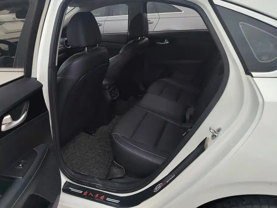 Kia K3 — миниатюра 11