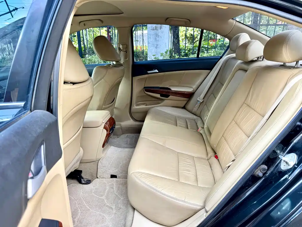 Honda Accord — миниатюра 17