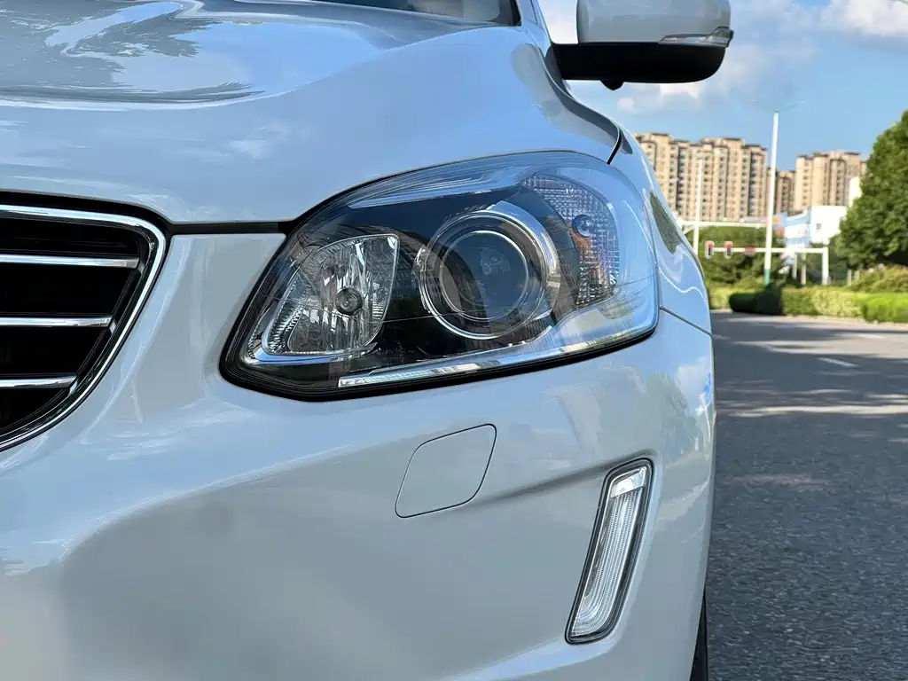 Volvo XC60 — миниатюра 6