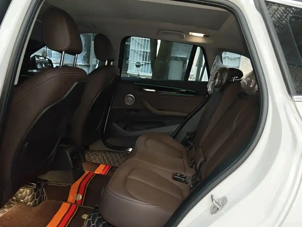 BMW X1 — миниатюра 13