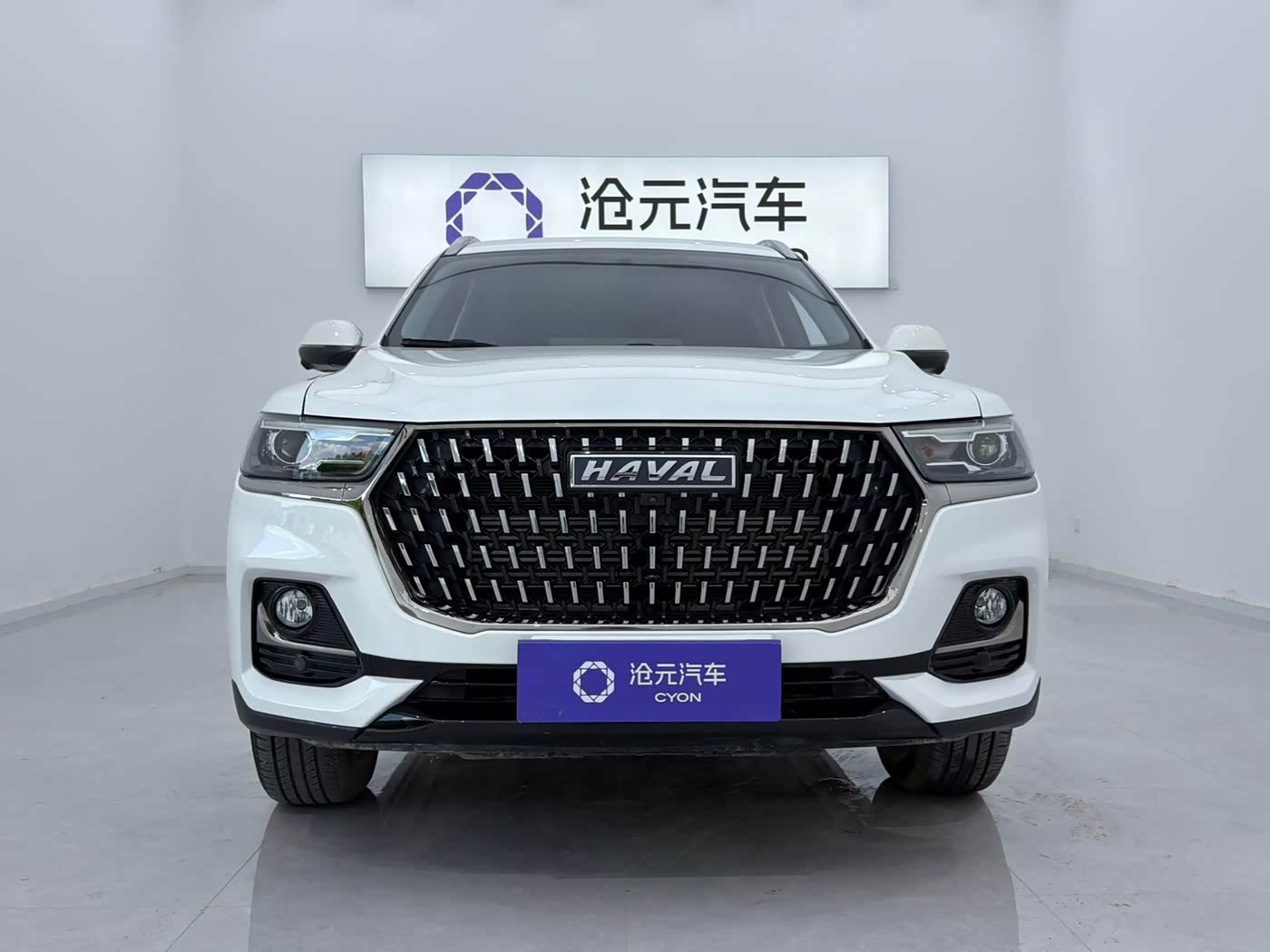 Haval Haval H6 1.5 л 2023 г. Белый, пробег 8500 км
