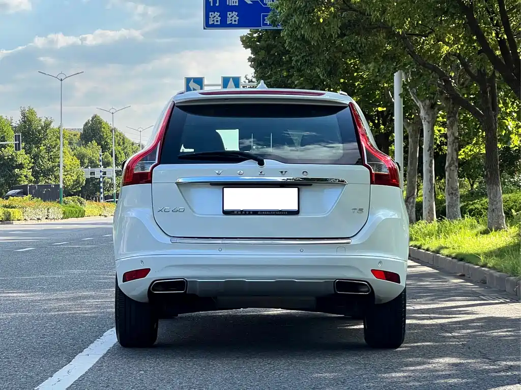 Volvo XC60 — миниатюра 4