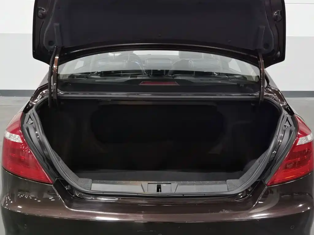Geely Emgrand — миниатюра 16