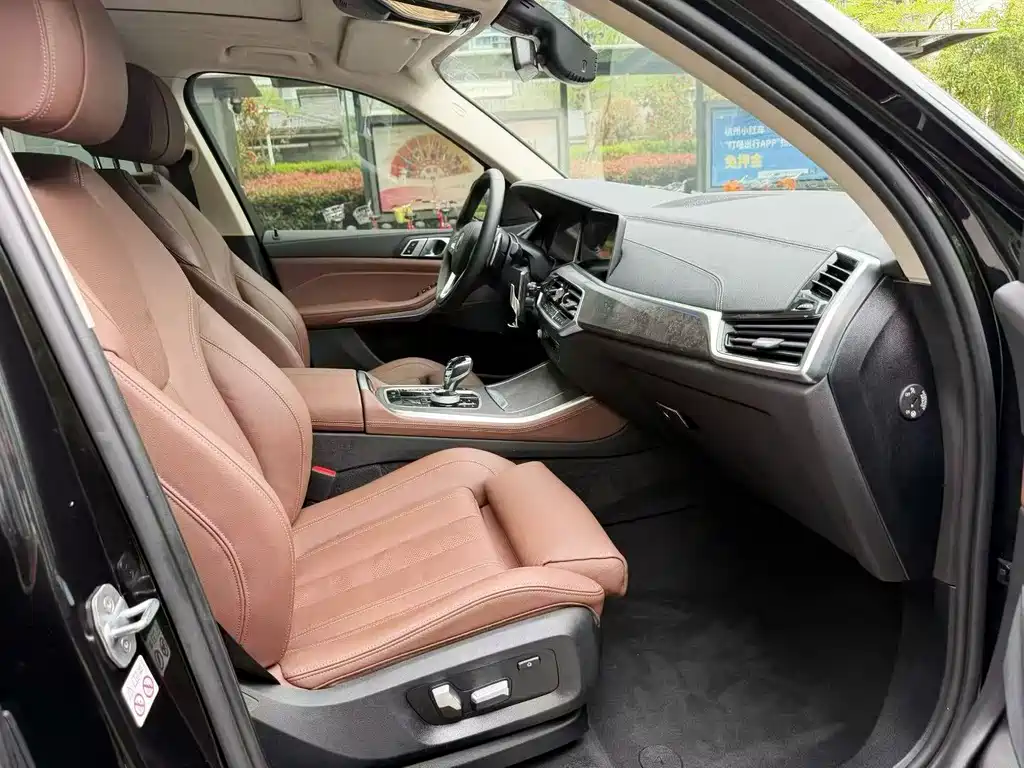 BMW X5 2019 xDrive30i X